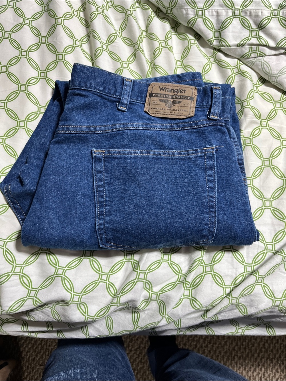 Wrangler Men's Dark Blue Regular Fit Jeans